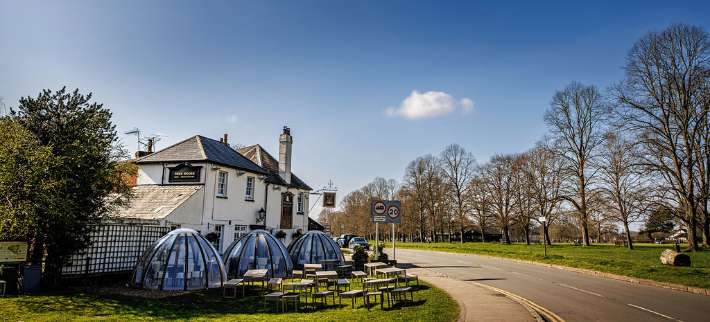 Beer Garden at The Cricketers of Redbourn
