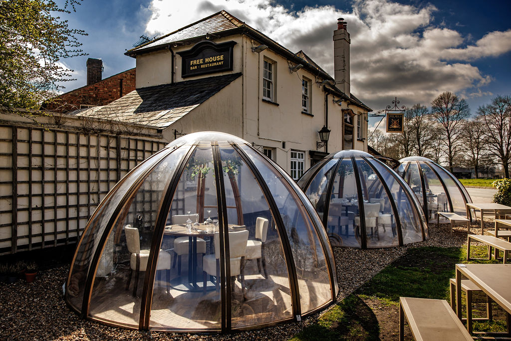 Dining Pods at The Cricketers